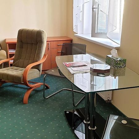 Spa Apartment Raisova Карлові Вари Екстер'єр фото