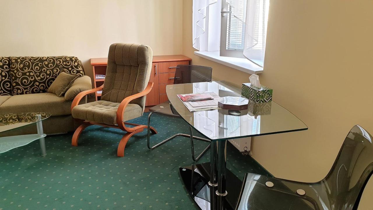 Spa Apartment Raisova Карлові Вари Екстер'єр фото